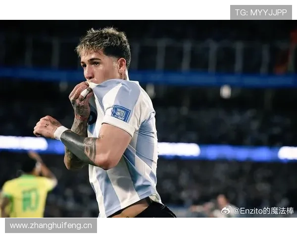 恩佐·费尔南德斯训练完顺手买了块表，价格够我交十年房租